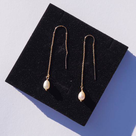 Hailey Threader Pearl Earrings