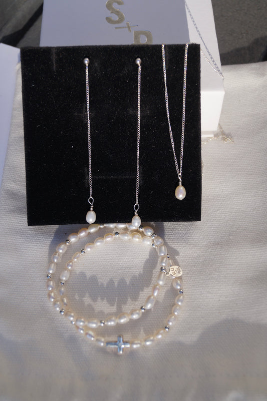 Silver Drop Pearl Earrings