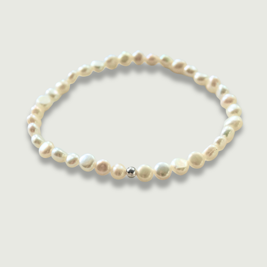 Essential Pearl Bracelet